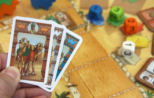 Monopolis Camel Up Base Tabletop, Board and Card Game