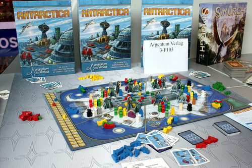 Monopolis Antartica Base Tabletop, Board and Card Game