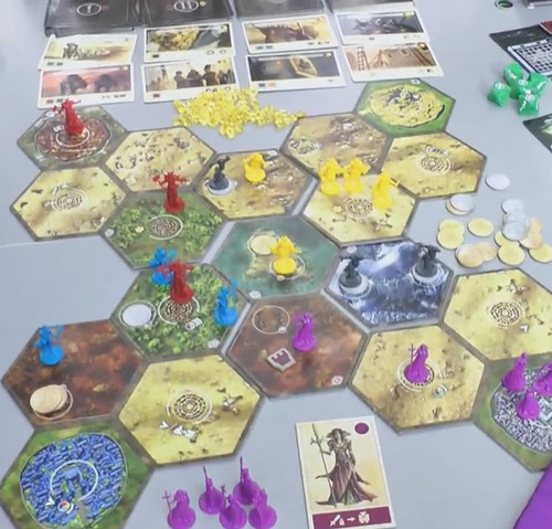 Monopolis Hyperborea Base Tabletop, Board and Card Game